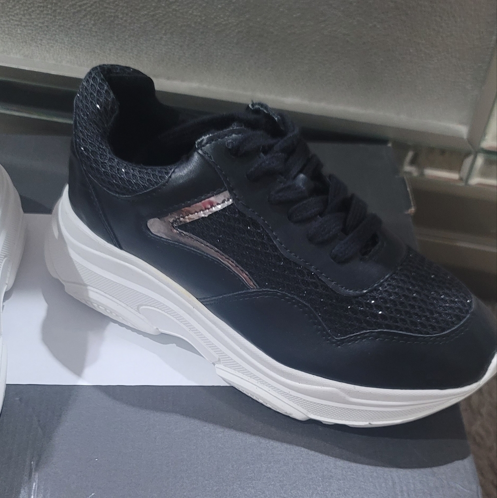 Wanted women flickers dad lace up chucky platform fashion sneakers